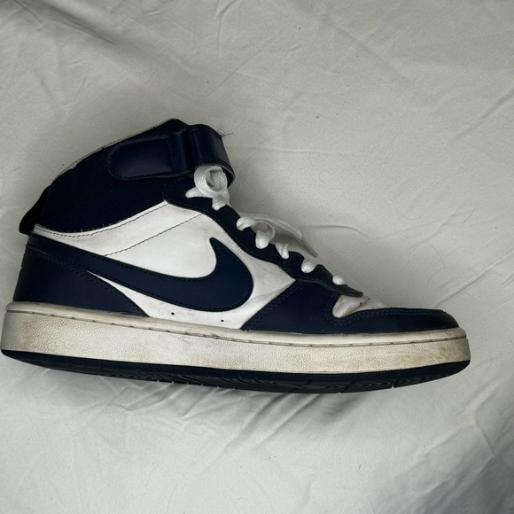 Nike Court Borough Mid 2 White Blue Size 8 Basketball in good condition leather - Picture 10 of 16
